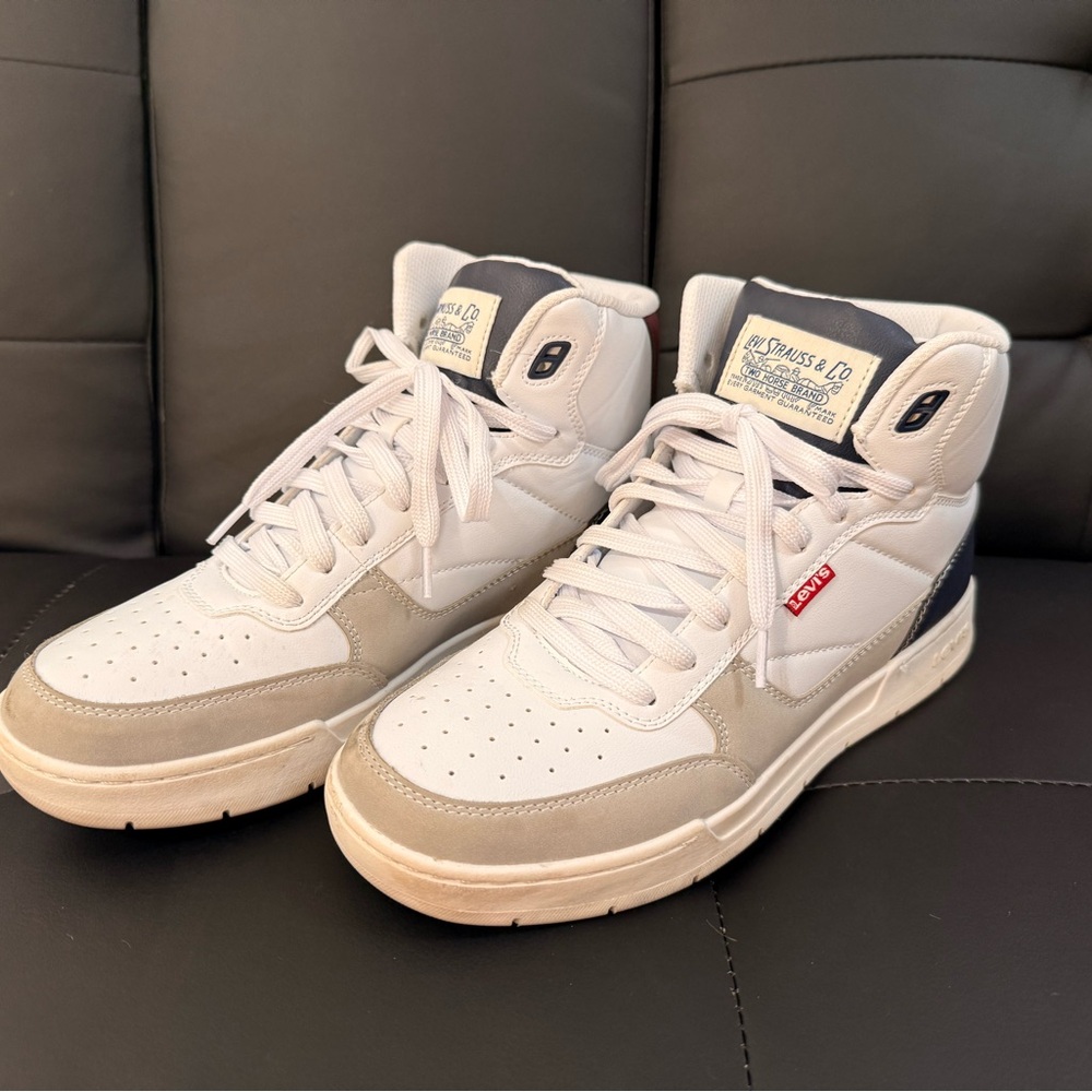 Levi's Men's White and Beige High-Top Sneakers